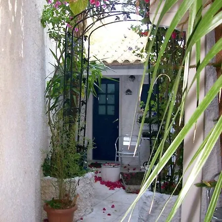 Mistral Lefkada City