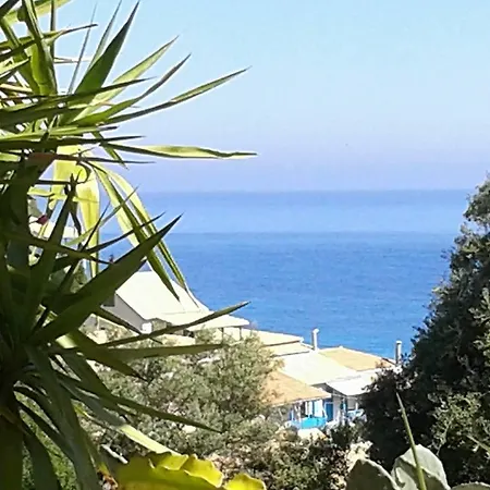 Mistral Lefkada City