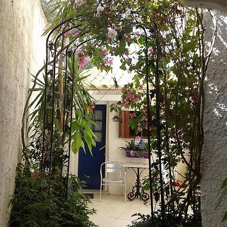Aparthotel Mistral Lefkada City