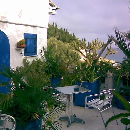 Mistral Lefkada City
